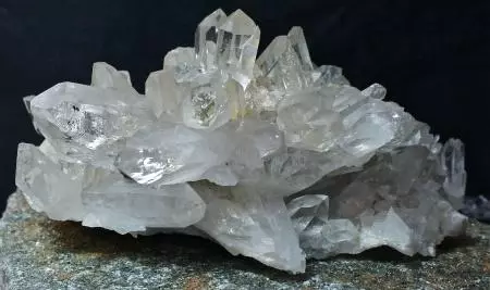 Druze saka kristal pertambangan