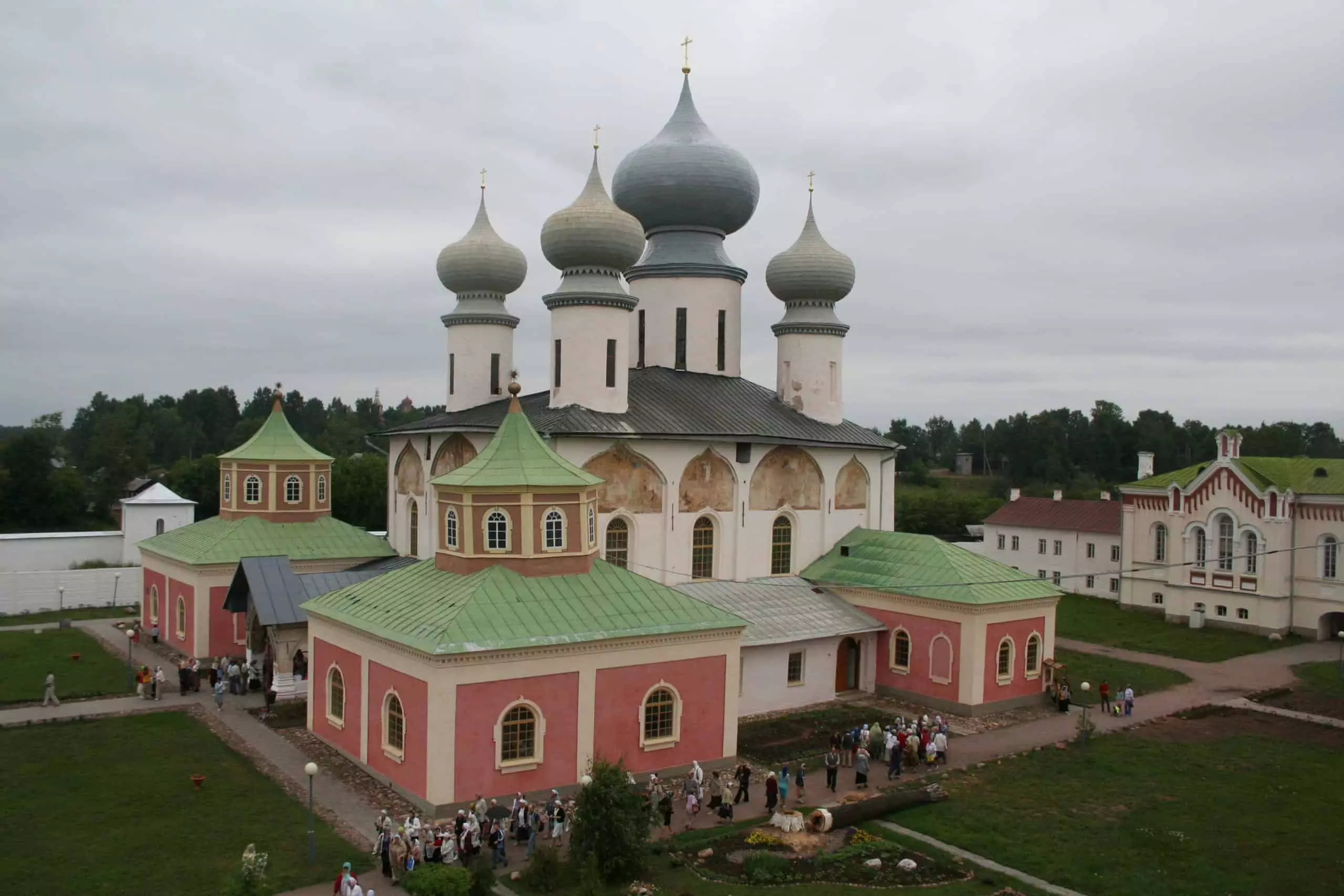 Tikhvinsky virginsky 가정 수도원