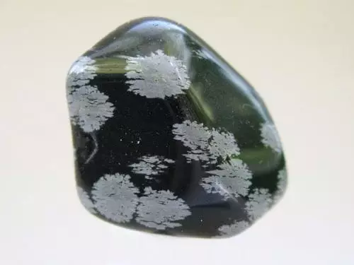 Stone Obsidian - fananana mahagaga