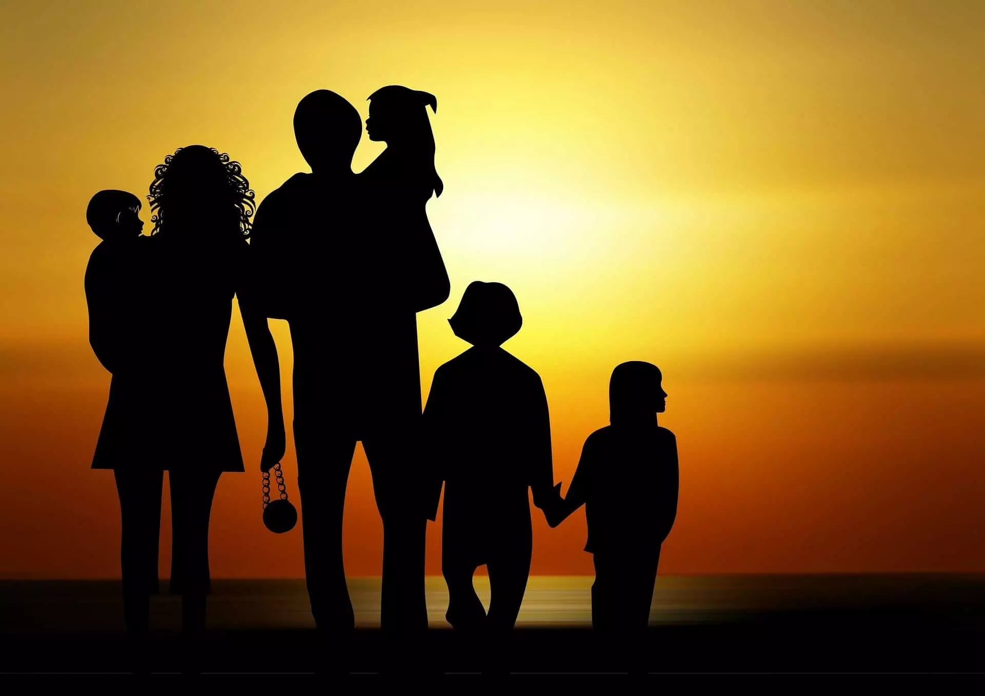 Porodicom u zalazak sunca