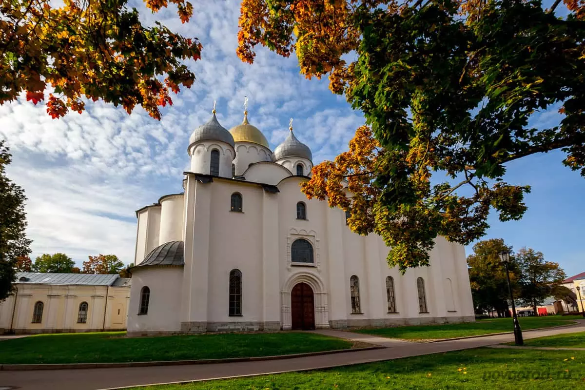 Sofia Eglwys Gadeiriol Novgorod