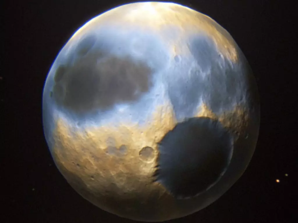 Pluto i 1 hus i en kvinna