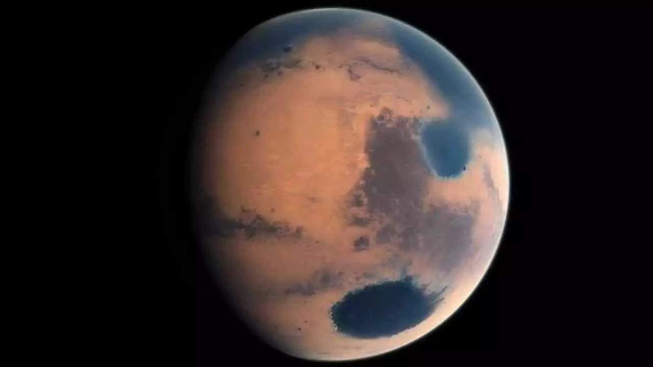 Mars di 4 imah di hiji awéwé