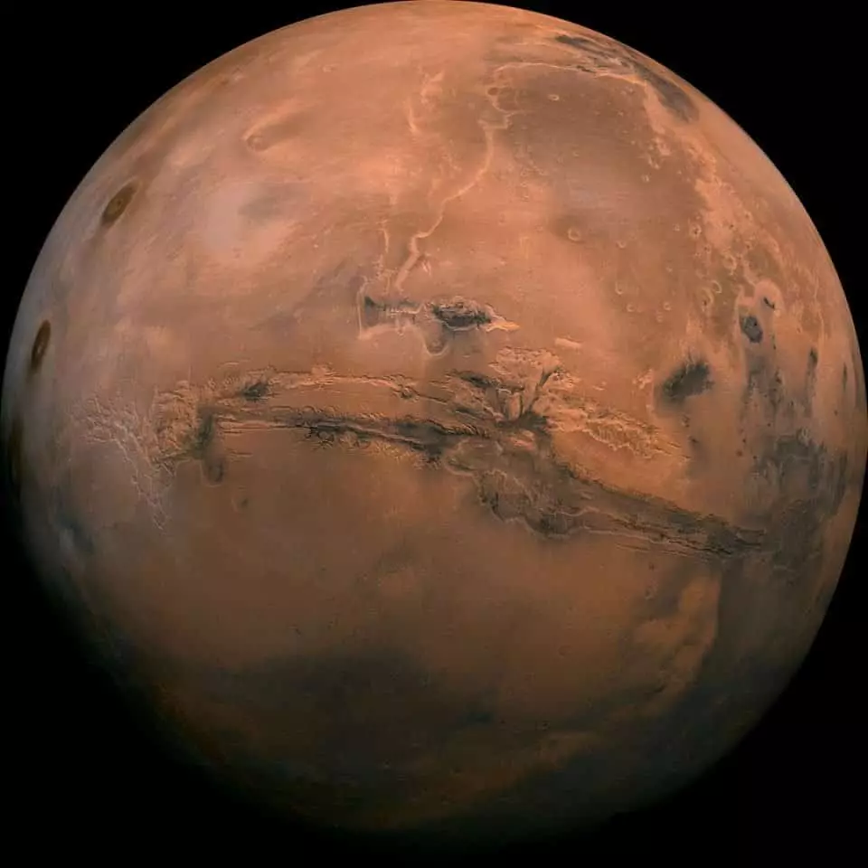 Mars katika nyumba 4.