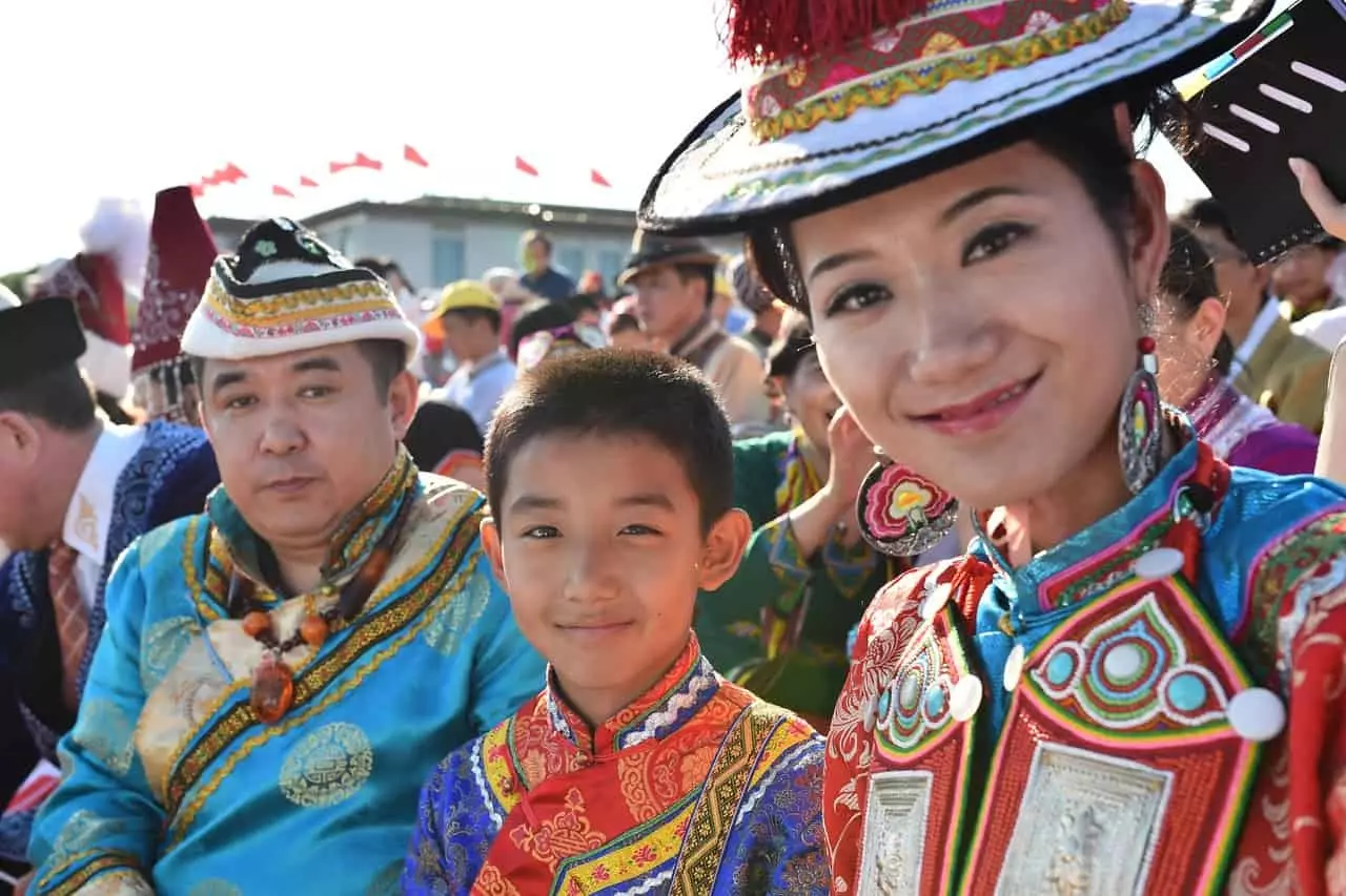 Ulusal kutlama fotoğrafının kutlanmasında Çinliler