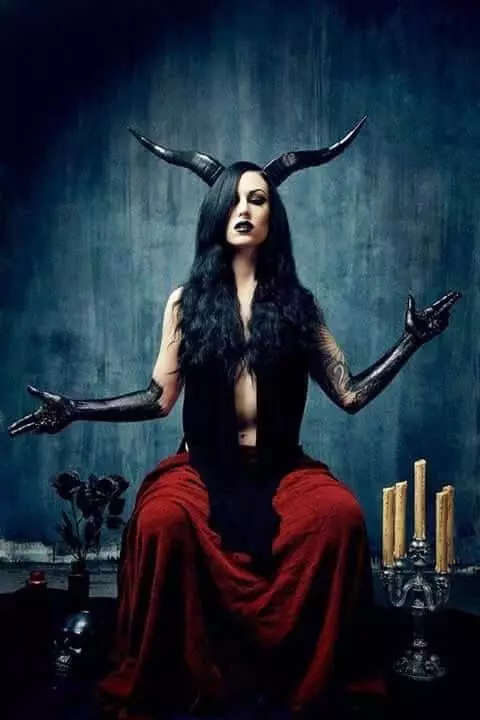 Lilith သည်လူ့စိတ်ဝိညာဉ်၏မှောင်မိုက်ဘက်ဖြစ်သည်