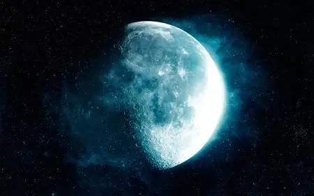 Mesiac v 1 dome