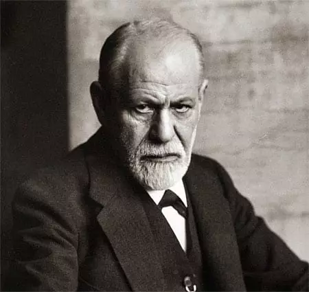 I-Sigmund Freud