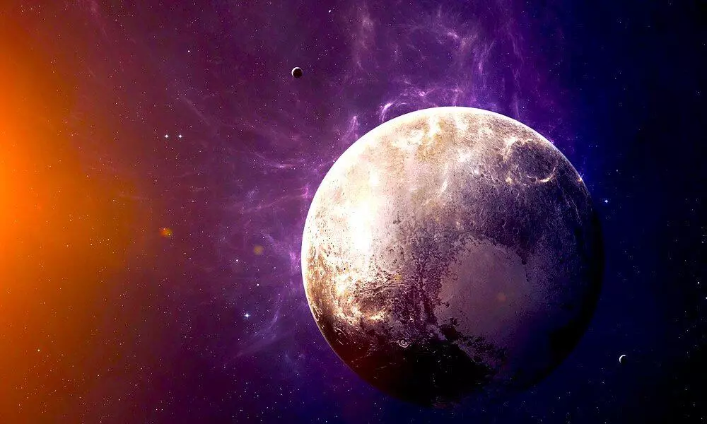 Pluto ezindlini ezi-2
