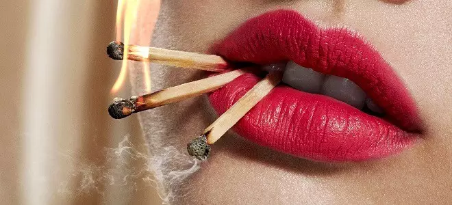 Bibir apa yang terbakar