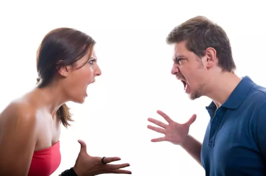 Ako naučiť manžela za nerešpektovanie: psychológové tipy 4406_3
