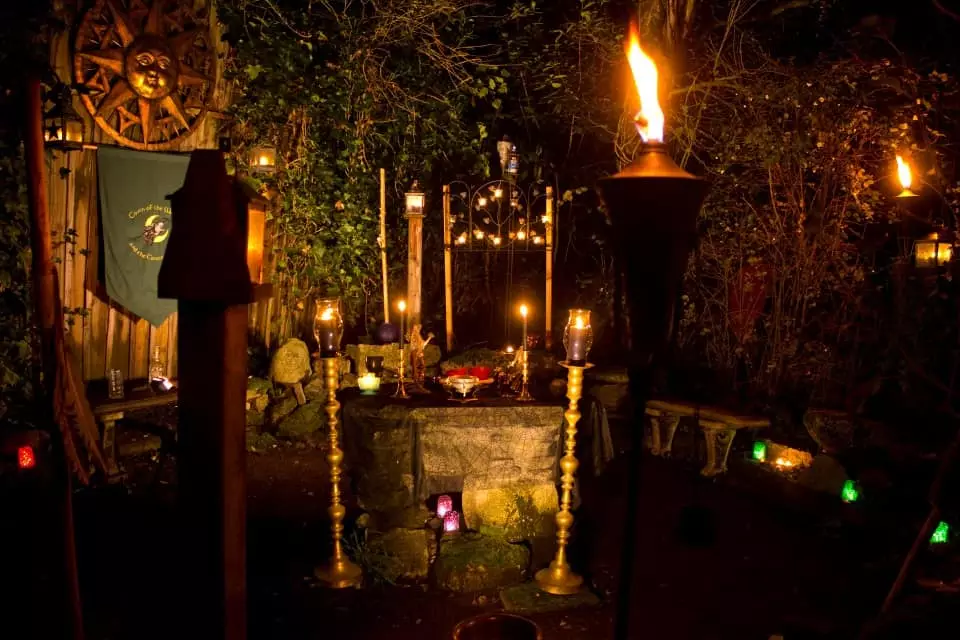 Samine, Samha: wat it is, tradysjes, rituelen foar de Keltyske New Year 4460_1