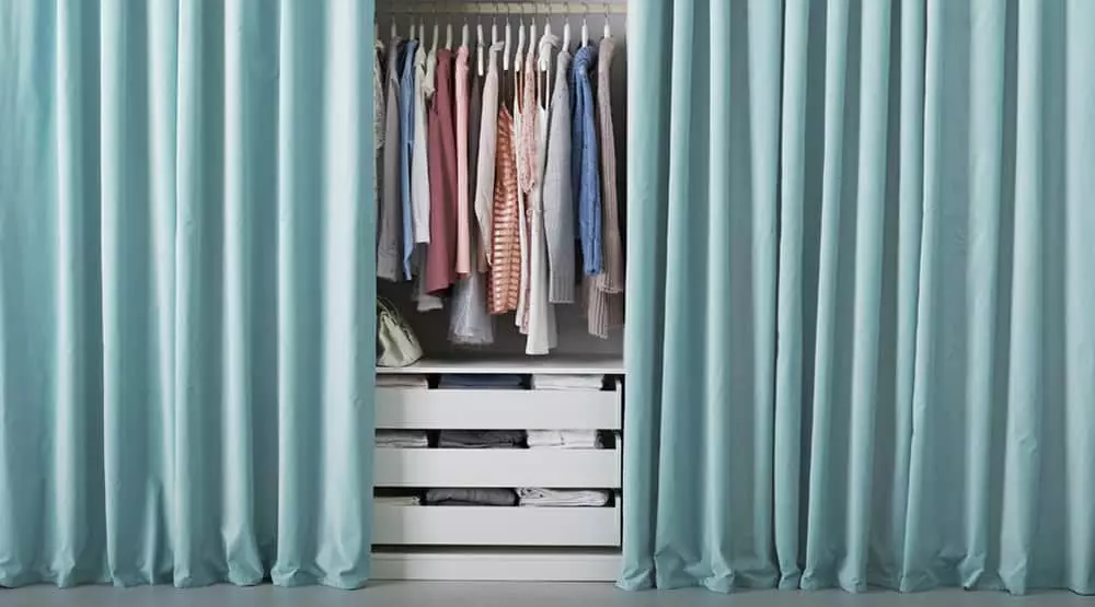 Uporabite zaveso za garderobo
