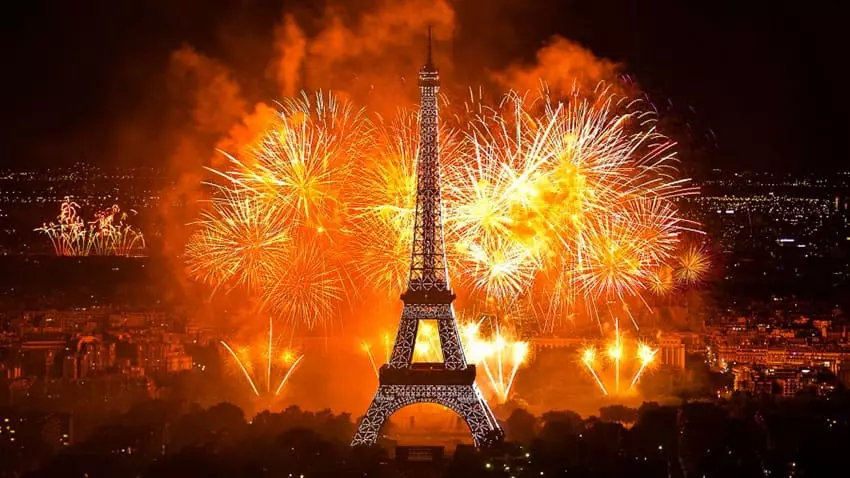 ปีใหม่ในฝรั่งเศส - ปรากฏการณ์ที่งดงาม