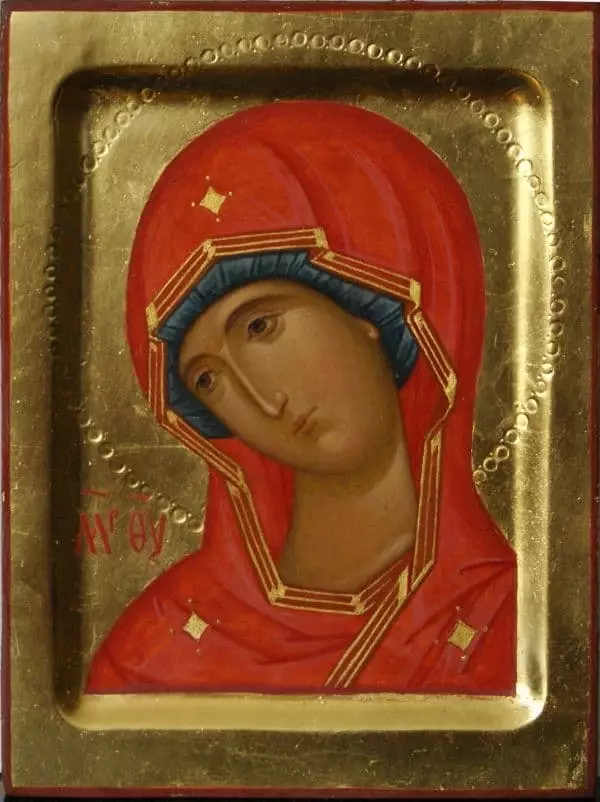 Богородица е ограбена во светли црвени облеки