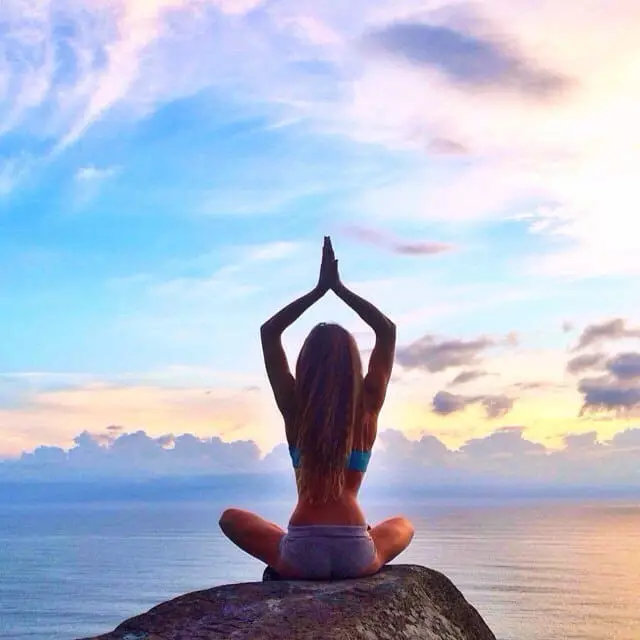 La pràctica del ioga us permet aconseguir harmonia
