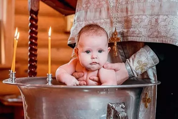 Er det muligt at døbe barnet i posten 4839_1