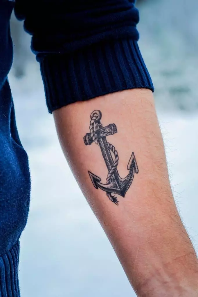 Merched Gwerth Anchor Tattoo