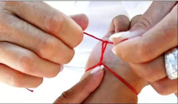 Како да си врзеш црвен конец од Ерусалим 4969_3