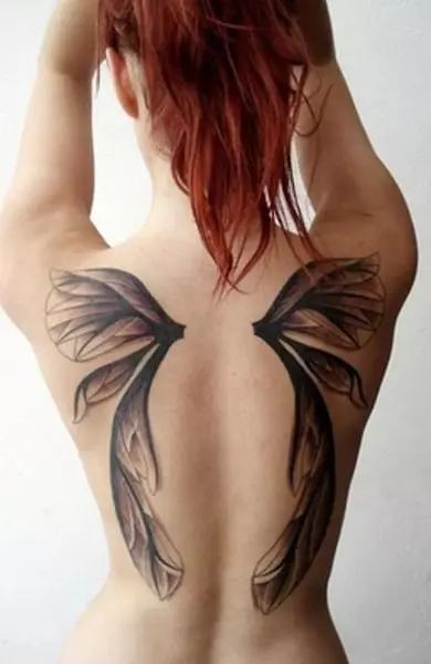 Foto del tatuaggio delle ali