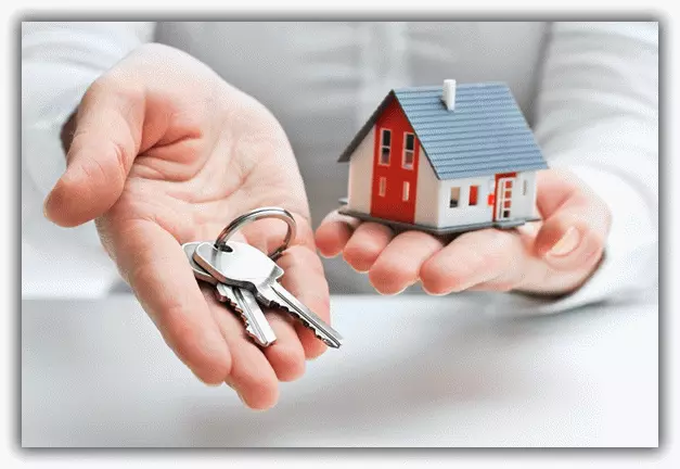 Összeesküvés a lakás eladására a kulcskal - Olvassa el otthon