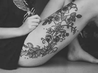 Tetovanie s kvetinami fotografie