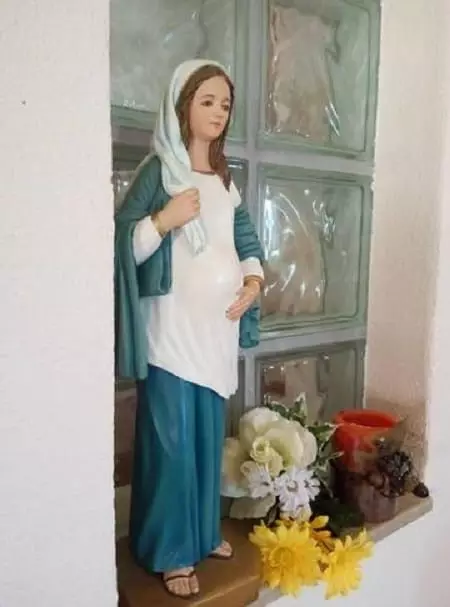 Y Virgin Mary