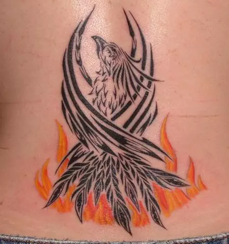 Phoenix tatuazh është shumë i ndryshëm