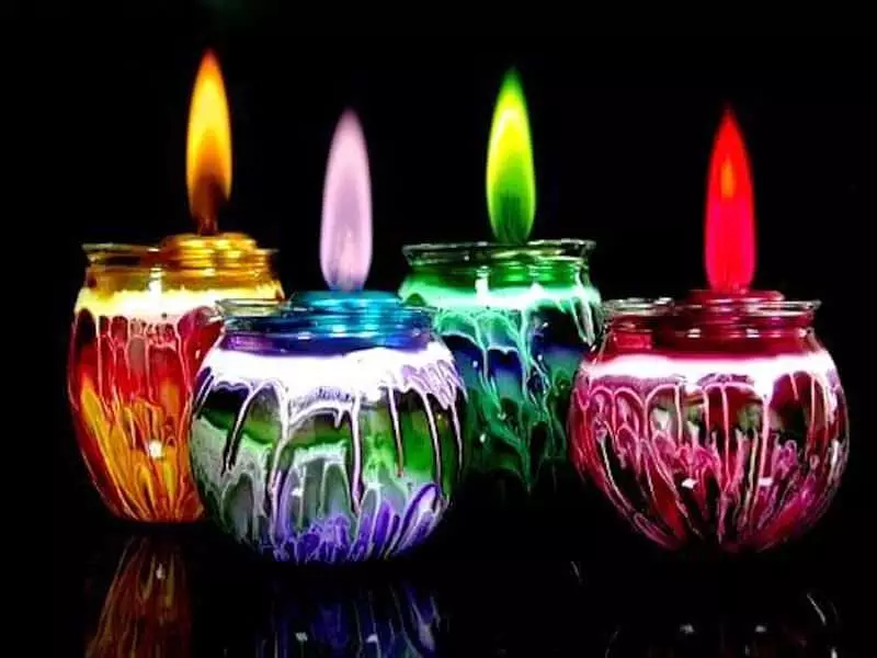마법의 촛불의 다른 색을 특징 짓는 값