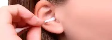 Czyszczenie pałeczki uszu