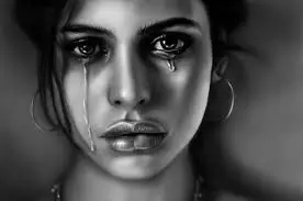 Fată în lacrimi