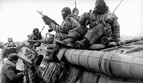 Soldats en un tanc