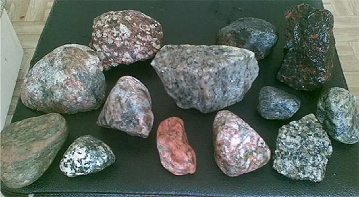 Stone Zmeevik.