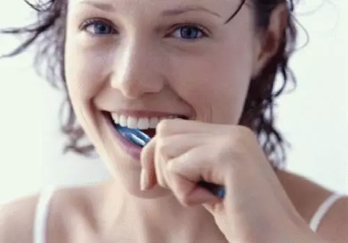 до чого сниться чистити зуби