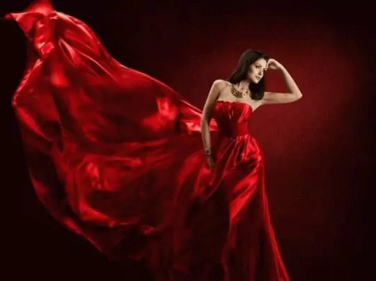 Τι ονειρεύεται ένα κόκκινο φόρεμα; 7527_1