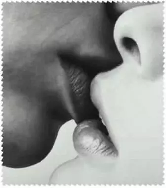 تفسیر رویایی: بوسیدن با یک مرد بر روی لب ها 7739_1