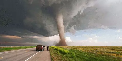 Welke droomt van een tornado of tornado? 7793_1