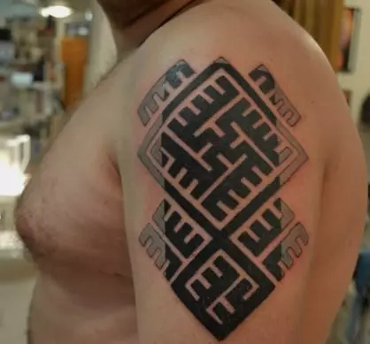 Tattoos na Runes Celtic.